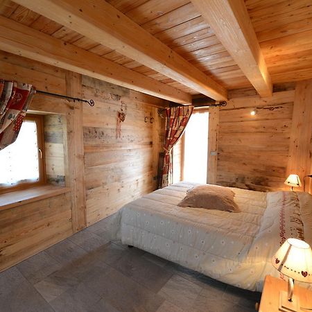 Vieilles Maisons D'Introd Rom bilde