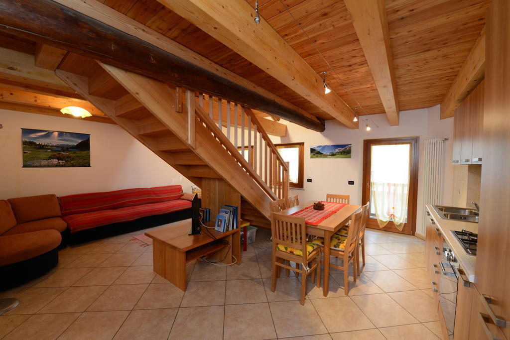 Vieilles Maisons D'Introd Rom bilde