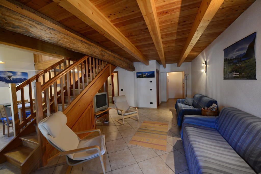 Vieilles Maisons D'Introd Rom bilde