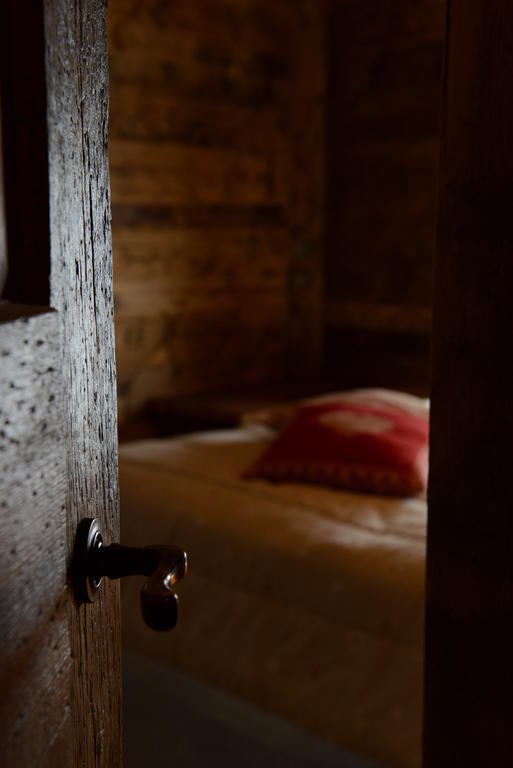 Vieilles Maisons D'Introd Eksteriør bilde
